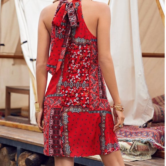 Tie Back Paisley Print Halter Dress - Picture 2 of 8